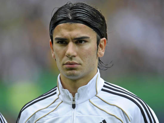 Serdar Tasci