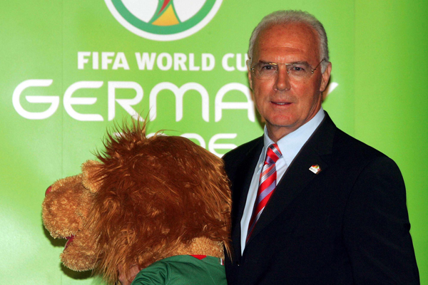 Goleo und Franz Beckenbauer